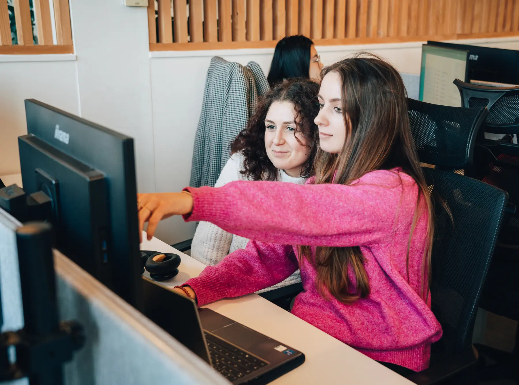 Équipe Spark en pleine analyse CRO